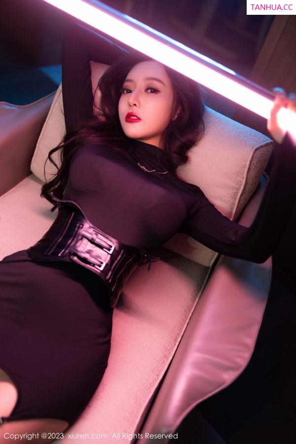 王馨瑶  [XiuRen]高清写真图 2023.01.06 No.6099 王馨瑶yanni 美腿妩媚第43张图片
